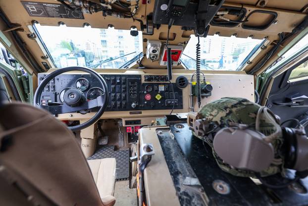 Zagreb: Obilazak Međunarodne izložbe naoružanja i vojne opreme ASDA u Areni zagreb