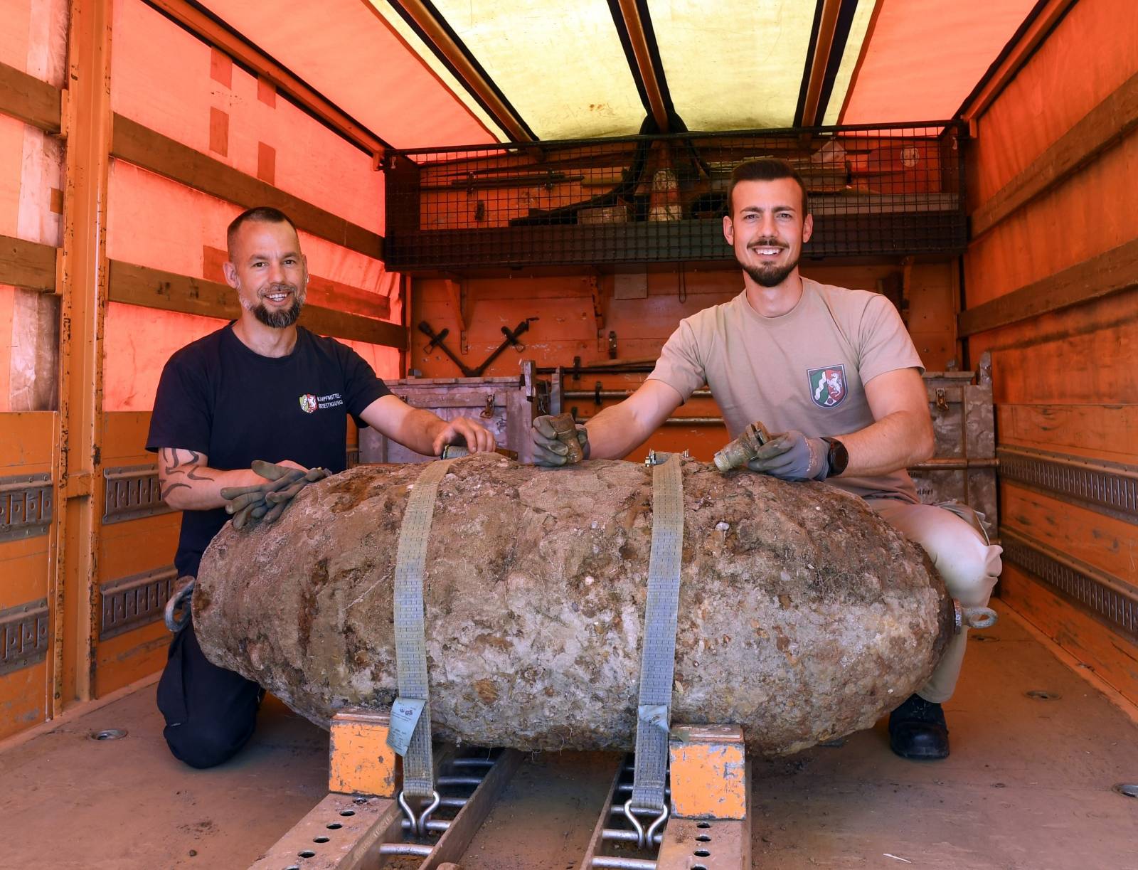 World War II bomb defused on the banks of the Rhine in Cologne