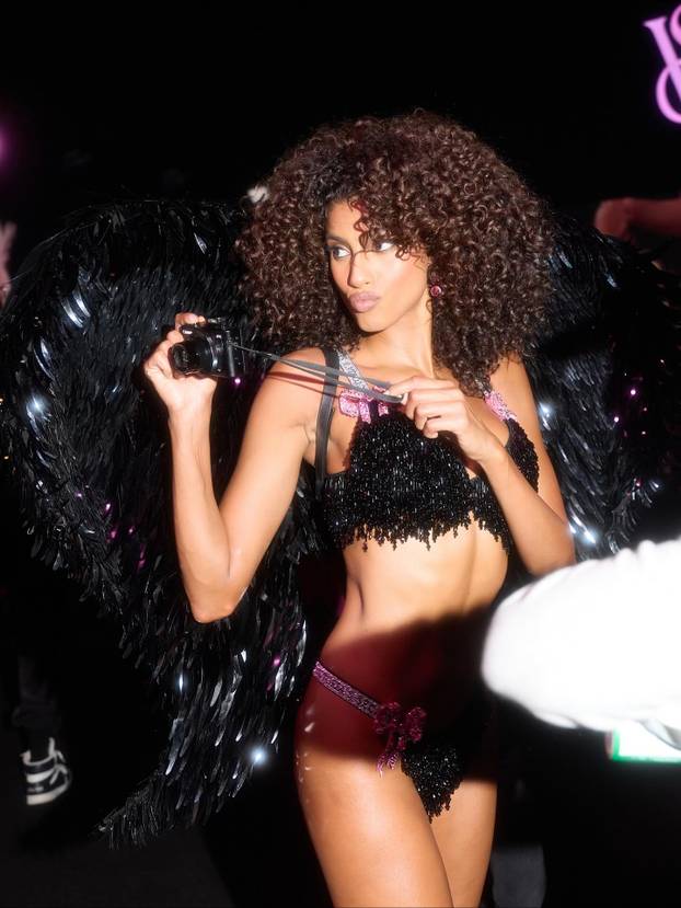 FOTO Anđeosko lice! Evo zašto se ova ljepotica nalazi na listi najzgodnijih modela na svijetu