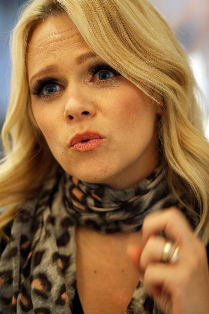 Tajči je lila suze nakon prekida s vojnikom pa pobjegla drugom