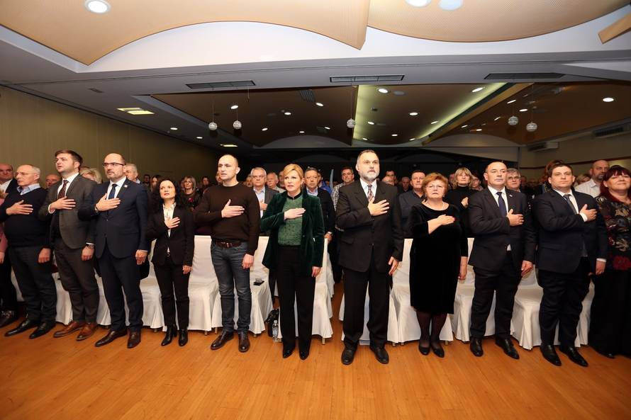 Predizborni skup Kolinde Grabar-Kitarović u Karlovcu