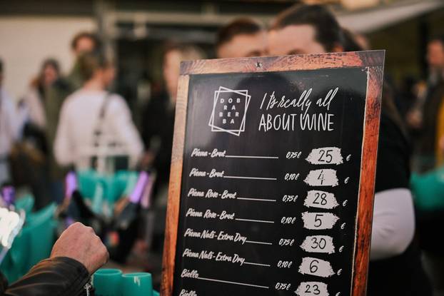 Zagreb: PLACe Market na Kvatriću okupio velik broj posjetitelja