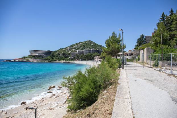 Počinje rušenje devastiranih hotela Kupari u najljepšoj uvali kod Dubrovnika