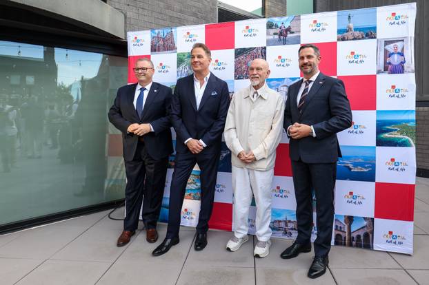 Alexandria: John  Malkovich iznenadio Vatrene u hotelu Aka