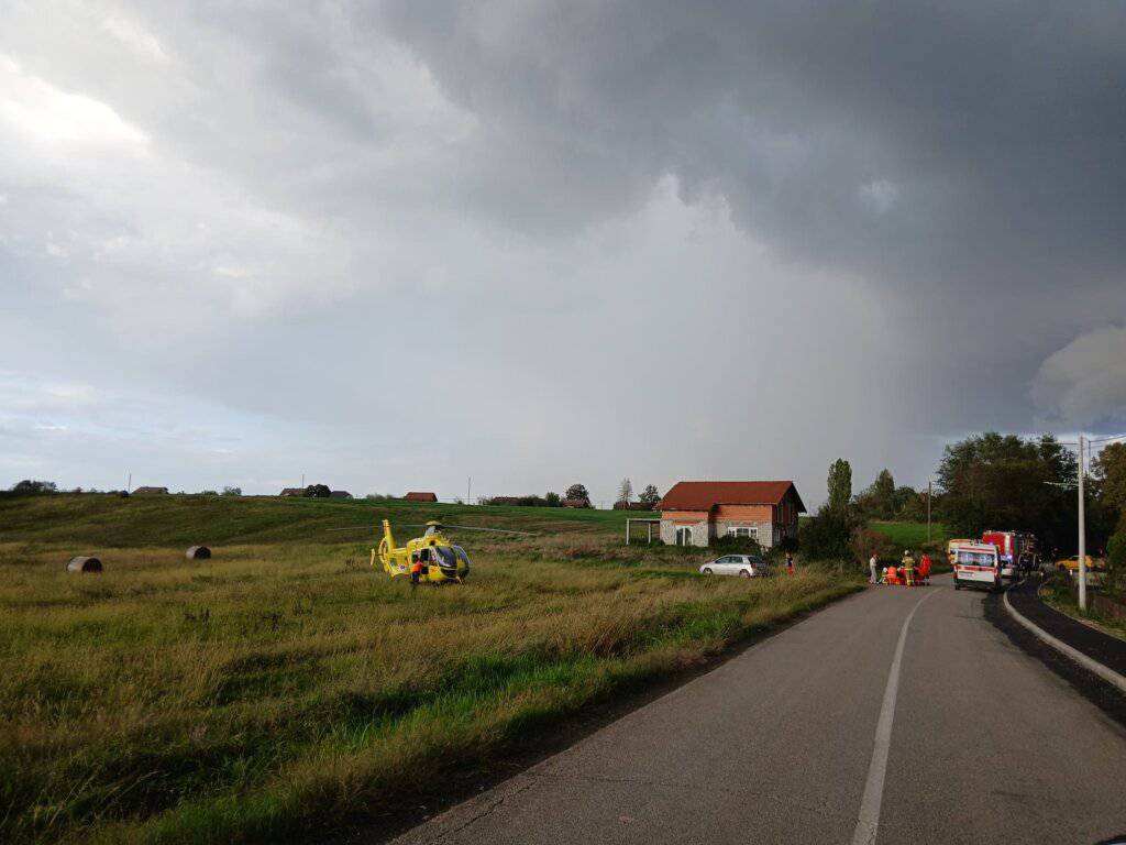 Strašna nesreća kod Kloštar Ivanića: Jedan mrtav, stigao i helikopter za hitan prijevoz