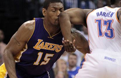 Thunder opet dobio Lakerse, Harden uzvratio World Peaceu