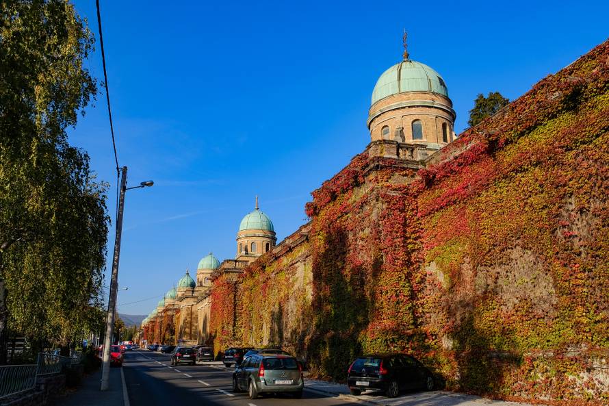 Nove regulacije zbog blagdana Svih svetih: Najbolje ići busom