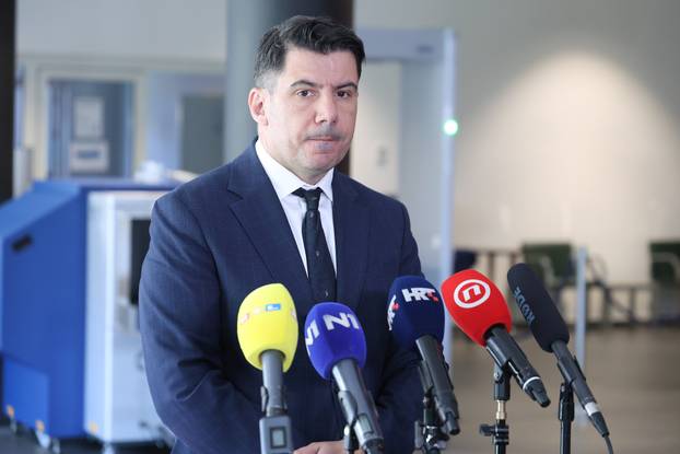 Zagreb: Nikola Grmoja o isplatama iz proračuna Grada Metkovića bratu Dragana Primorca