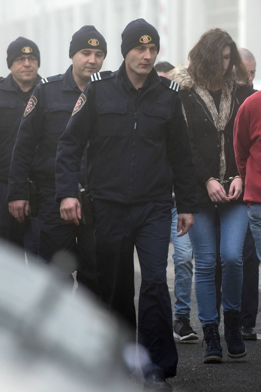 'Pičila' me u venu': Izmamila je bivšeg dečka iz kuće i ubila ga