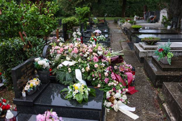 Na Mirogoju pokopana Gabi Novak, sada počiva uz Matiju, Arsena i svoju majku