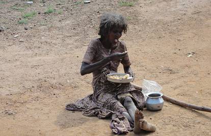 UNICEF: Gotovo 385 milijuna djece u svijetu živi siromašno