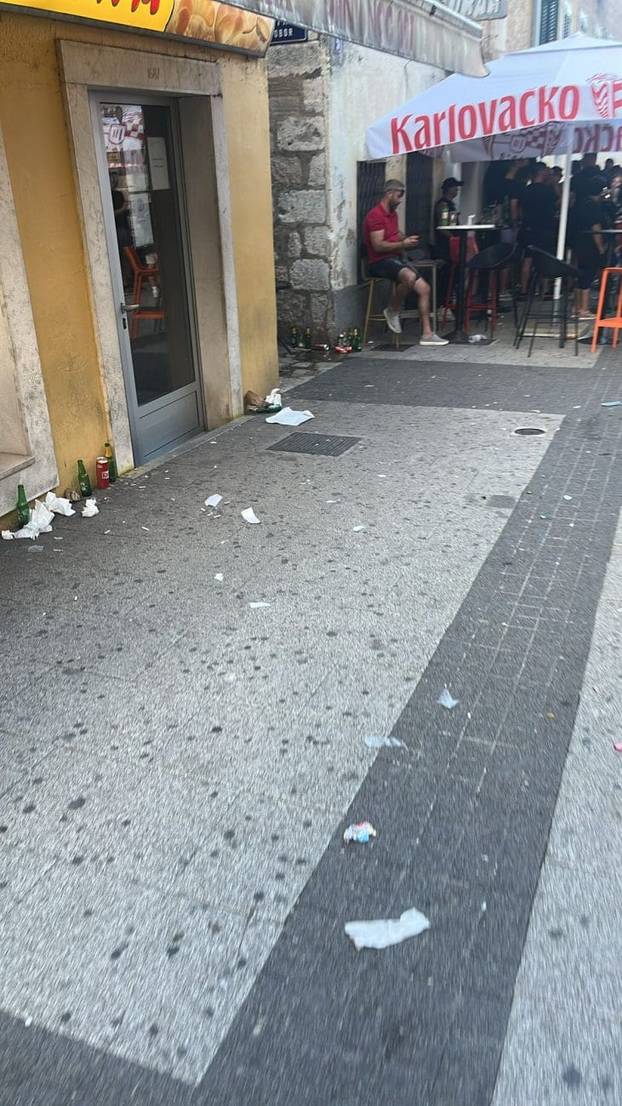 FOTO Plastične boce, vrećice: Evo kako je izgledao Hipodrom nakon koncerta Thompsona...