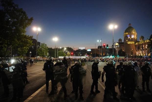 Policijske snage na velikom studenstskom prosvjedu u Beogradu