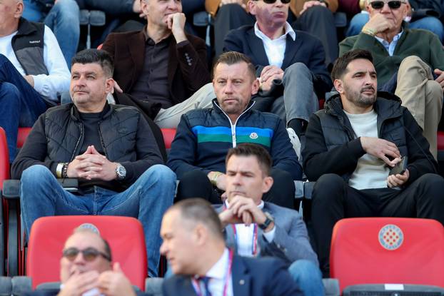 Split: Navijači na tribinama prate utakmicu Hajduk - Dinamo 