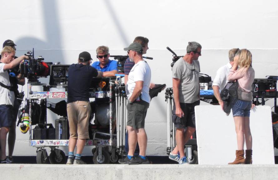 Snimali su na Visu: Izašli prvi kadrovi iz filma 'Mamma Mia'