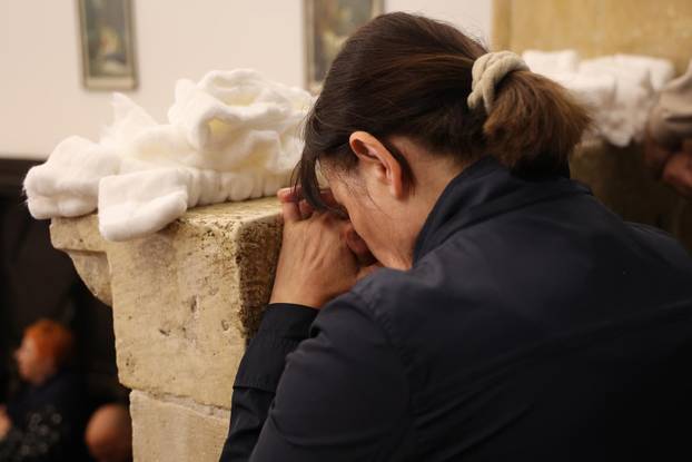 Trogir: Jedinstveni blagdan Suhi Petak u svetištu sv. Križ na Čiovu