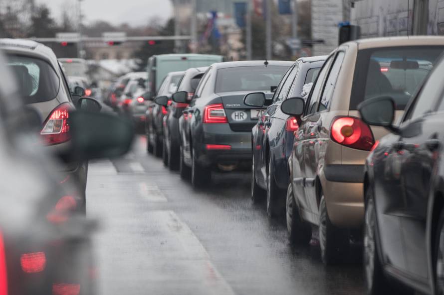 'Velika Srbija se ne spominje u govoru u Glini. Izmislili ste to'