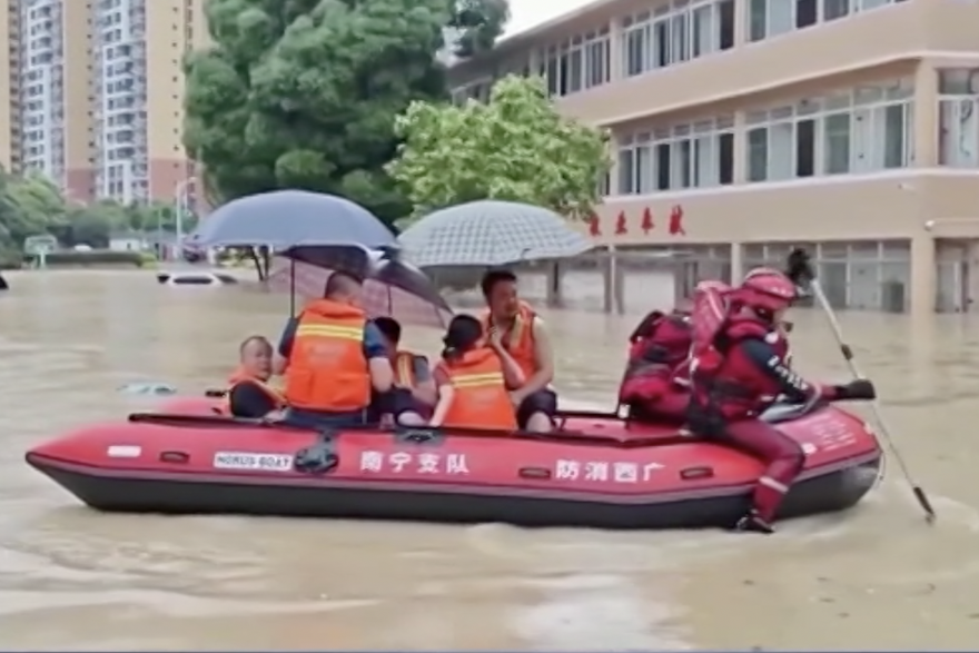 Obilne poplave u Kini