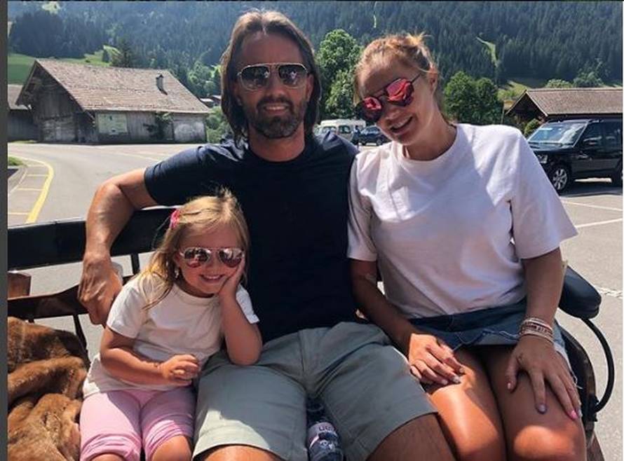 Požurila se: Ecclestone okitila bor šest tjedana prije Božića...