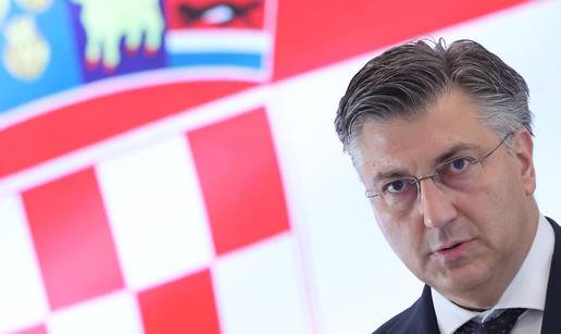 Kad već nema kruha, Plenković glasačima nudi crkava i igara