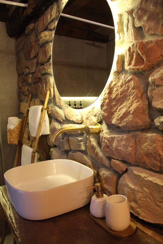 FOTO Ova kuća blizu Zagreba pravi je raj - filmove možete gledati iz bačve za kupanje!