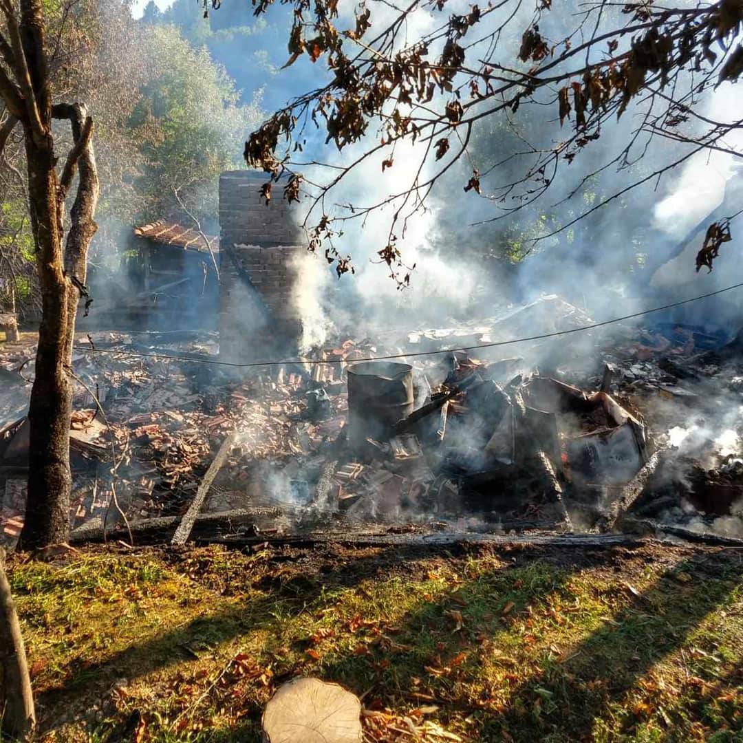 Na obiteljskom okupljanju u BiH poginula starica u požaru: Vatru palila benzinom da skuha kavu