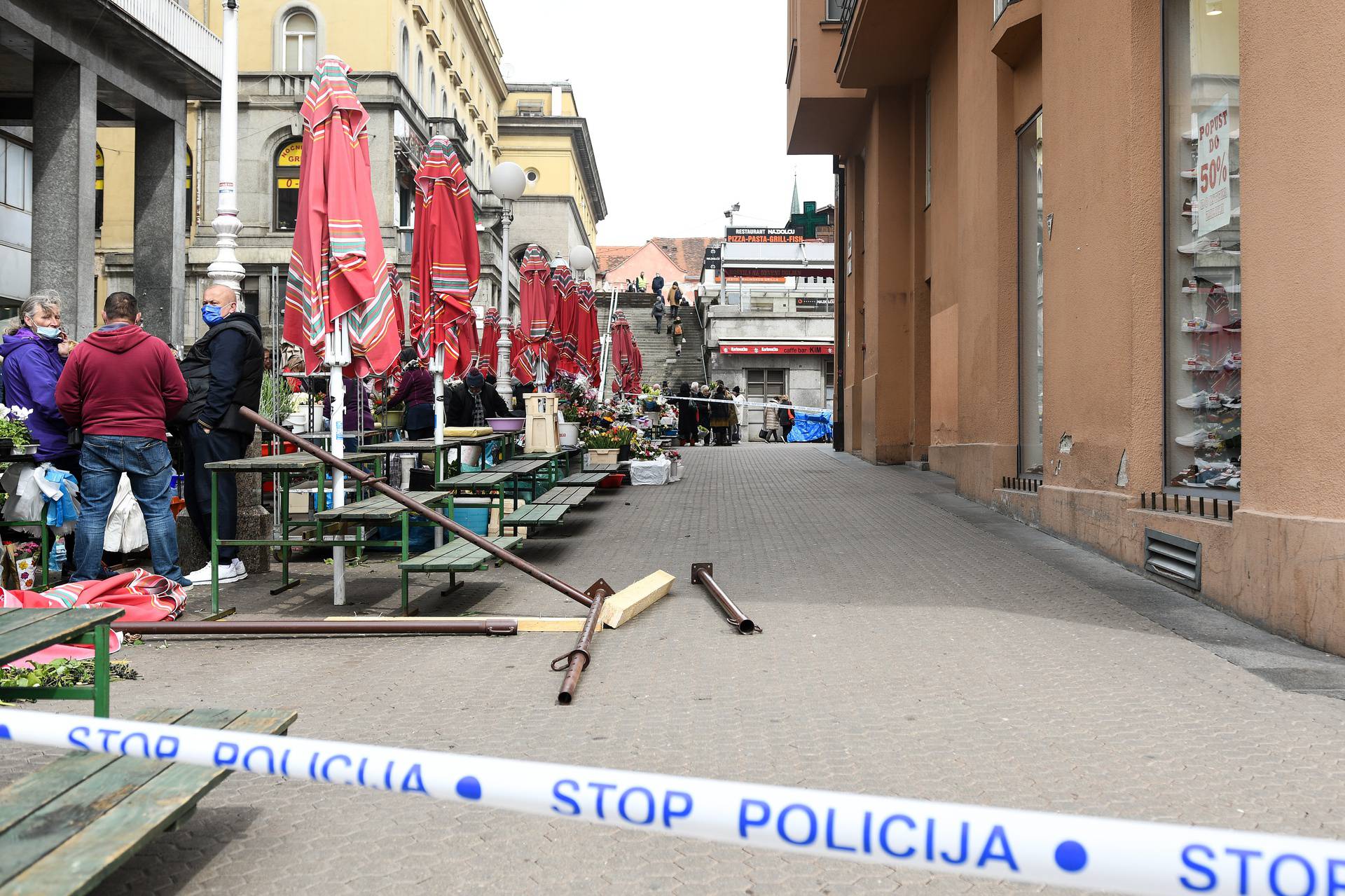 U Zagrebu na čovjeka pao dio konstrukcije, teže je ozlijeđen: 'Sreća da mu nije palo na glavu'