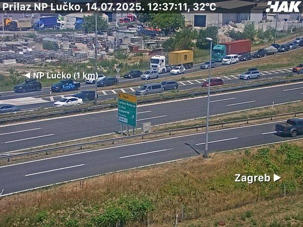 Ogromne gužve na cestama, pogledajte kartu. Kolona prema Lučkom duga čak 16 kilometara!