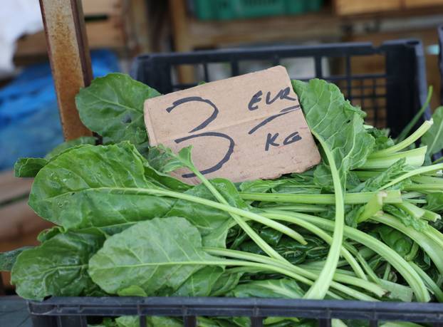 Šibenik: Ponuda na šibenskoj tržnici