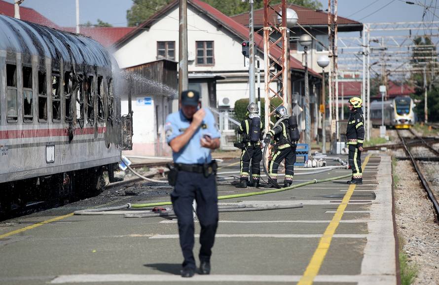 Zagreb: Na Glavnom kolodvoru zapalio se putniÄki vagon