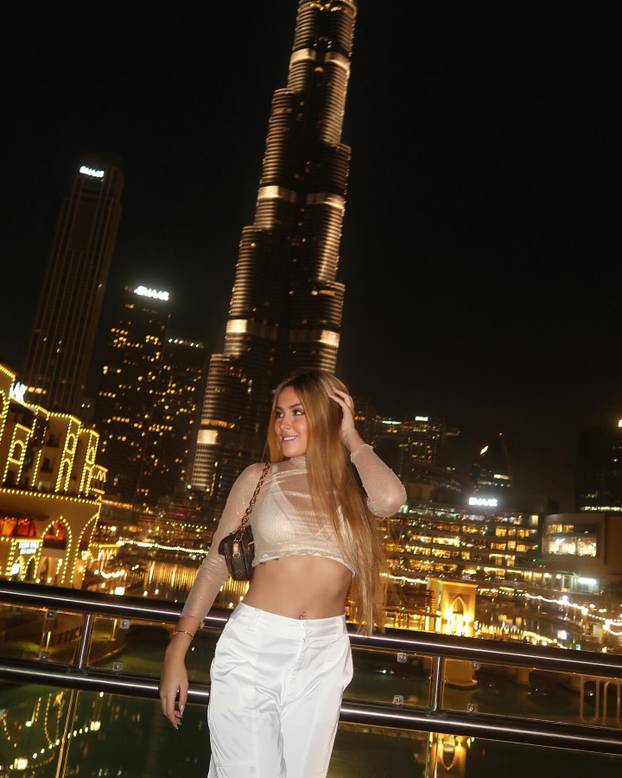 Alisha je prošlost. Zvijezda Brazila sad se spetljala s kćeri legende Arsenala. Tek joj je 19