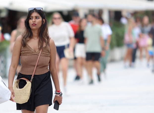 Split: Unatoč lošem vremenu grad je i dalje pun turista