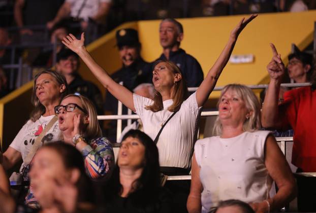 Split: Mladen Grdović raspjevao publiku na koncertu na Gripama