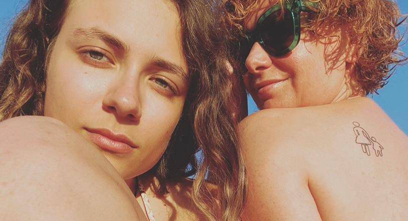 Nina Violić objavila fotku s kćeri Rozom (19), pozornost su ukrale njihove usklađene tetovaže