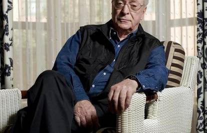 Michael Caine skoro dobio bruh od pušenja marihuane