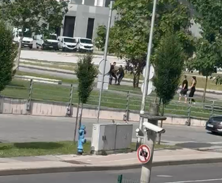 ŠOKANTNA SNIMKA Oteli su ga usred dana kod Arene Centra i strpali u gepek. Svi su uhićeni!