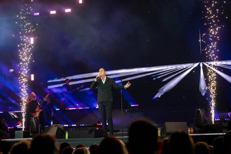 Zagreb: Koncert Sergeja Ćetkovića u Areni Zagreb