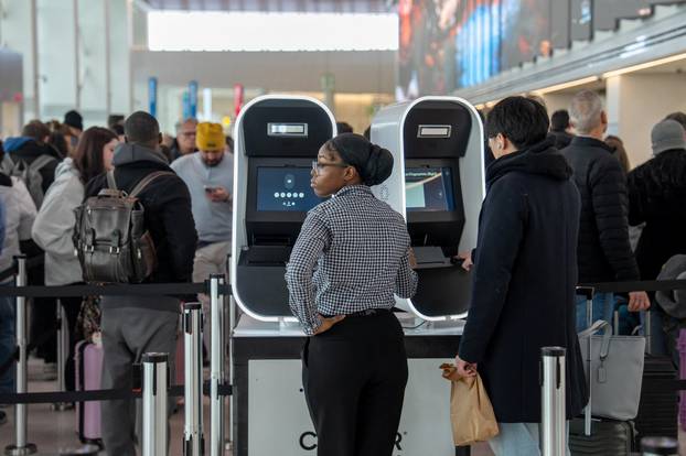 Major winter storm spreads across a large swath of the United States