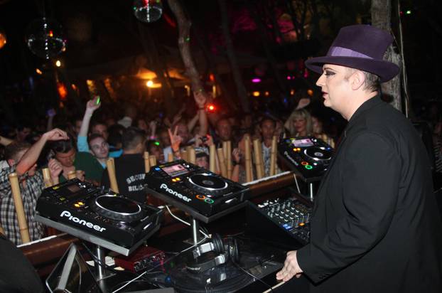 Hvar: Boy George nastupio u no?nom klubu Carpe Diem Beach