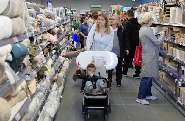 Action otvorio prvu trgovinu u Zagrebu
