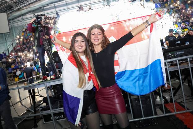 Frankfurt: Hrvatska noć u Suwag Energie Areni