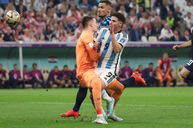 KATAR 2022 - Argentina vodi! Livakovi? je skrivio penal, Messi zabio