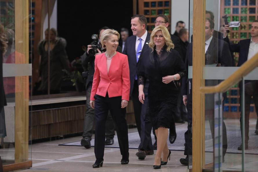 Zagreb: Dolazak uzvanika na svečanu večeru u organizaciji predsjednice Grabar-Kitarović