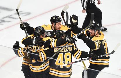 Boston Bruinsi preokretom do vodstva u finalu Stanley Cupa