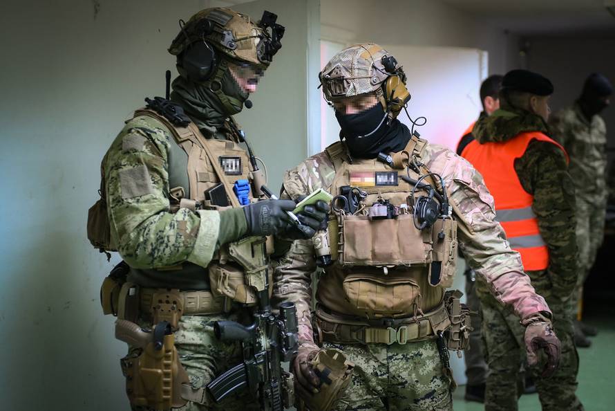 MORH: Commandosi u ulozi koju još niste vidjeli, proveli su radionicu taktičke medicine...