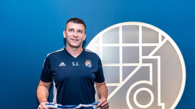 Jakirović: U 14 sati sam se kupao, a sat vremena kasnije postao sam trener Dinama...