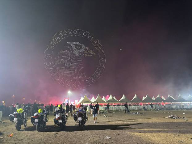 FOTO Spektakularna predstava dronova na nebu: Odali počast svim brigadama i Vukovaru