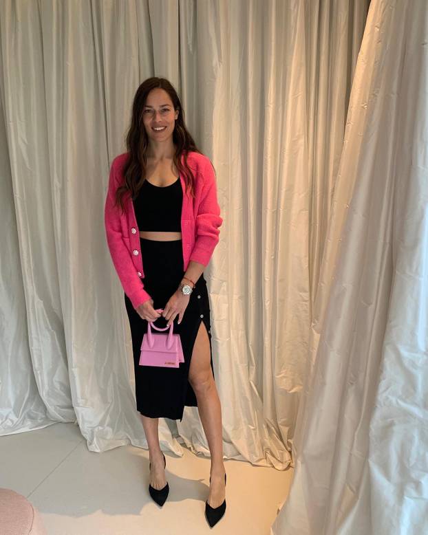 FOTO Trenirala pod bombama u bazenu, ljubila slavne sportaše i postala broj 1. Ovo je njen put...