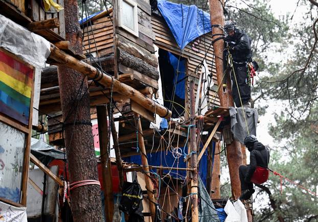 German police clears a protest camp near Tesla construction site in Gruenheide near Berlin