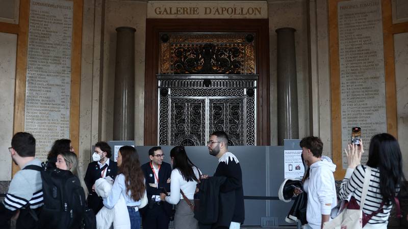 Pariški muzej Louvre ponovno otvoren nakon pljačke nakita